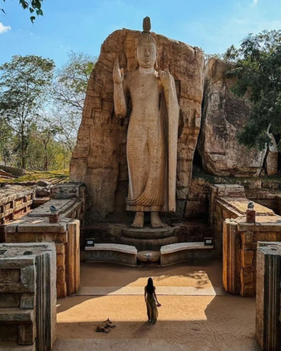 Avukana Buddha Statue | NexRoaming