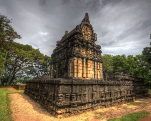 Nalanda Gedige | Sri Lanka | NexRoaming